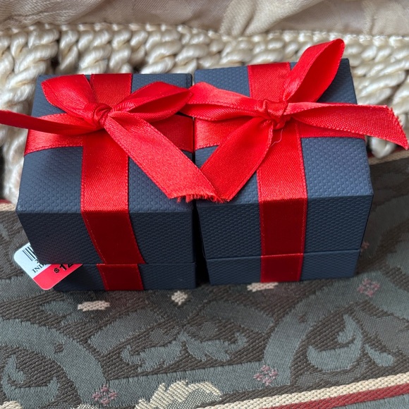 JCP Sterling Silver 1/10 CT Diamond Ring Set - Picture 5 of 10